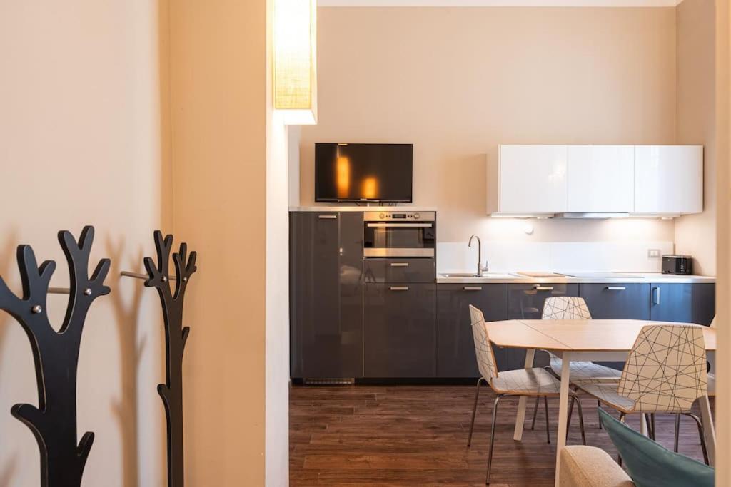 Crocetta Turandot One Bed 1st Floor - Mirable Pm Appartement *